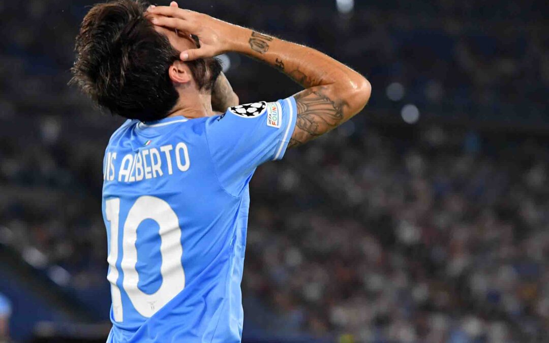 La Lazio attacca ma l’Inter punge: i neroazzurri passano all’Olimpico 2-0