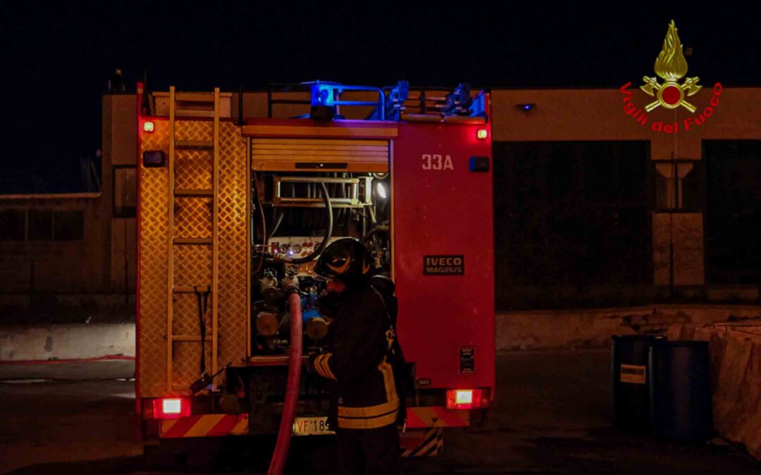 Torre Angela, litiga con il fratello e gli da fuoco al bar con cinque litri di benzina