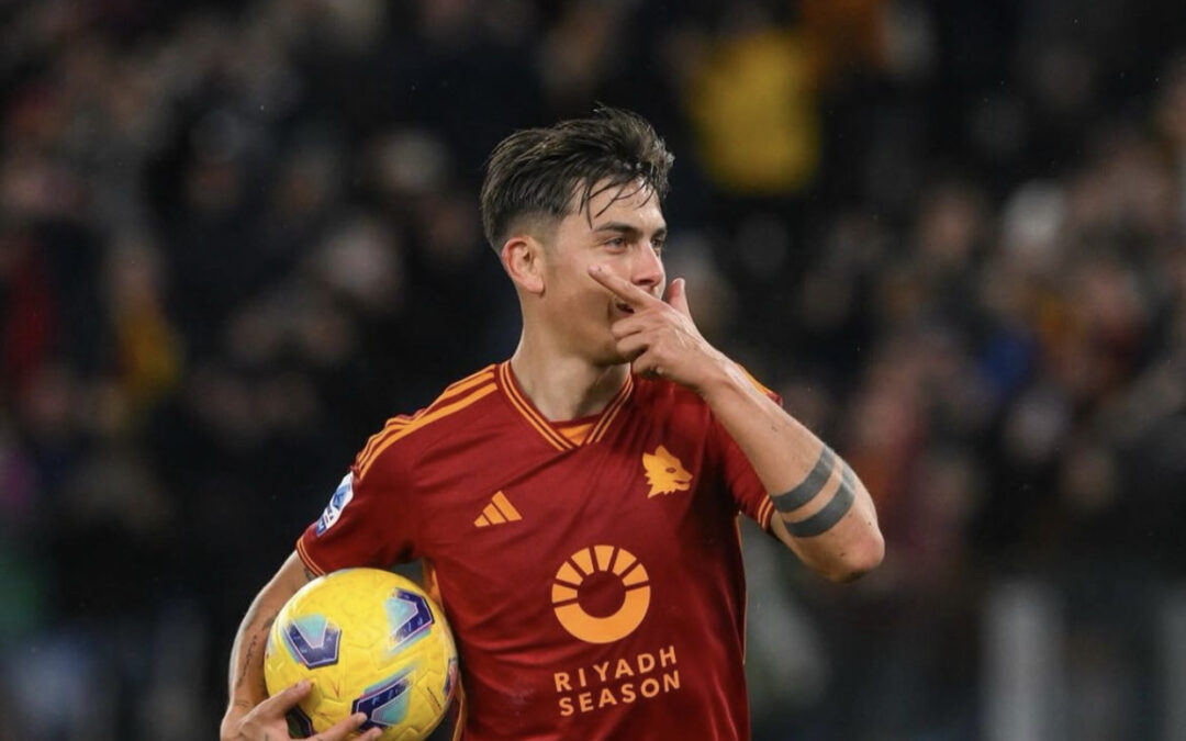 Dybala porta a casa il pallone con una tripletta e spazza via il Torino: la Roma vince 3-2 e vede il quarto posto a meno 4