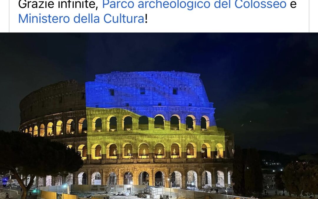 Il Colosseo illuminato con i colori dell’Ucraina