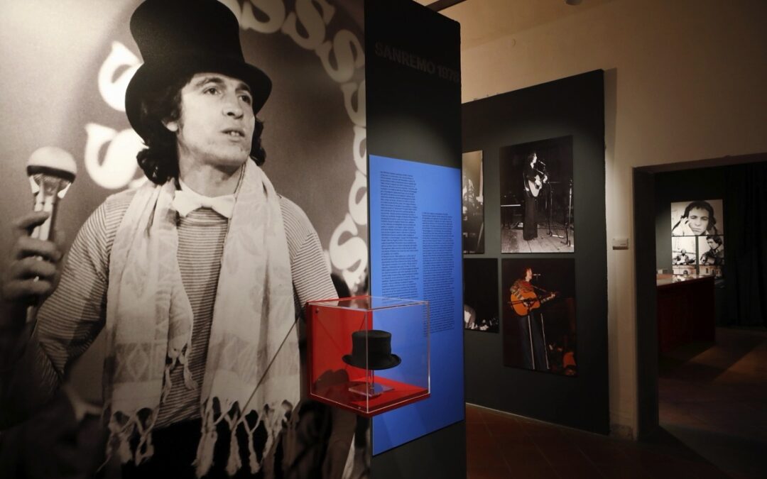 Inaugurata a Trastevere la mostra sul cantautore Rino Gaetano, un viaggio tra musica ed immagini