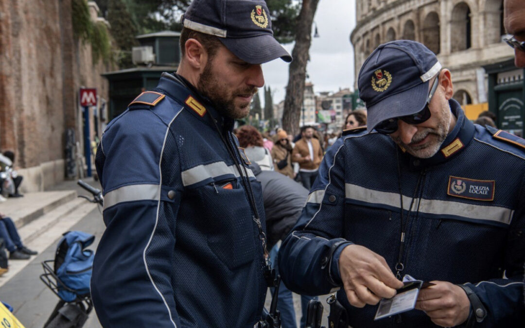Abusivismo commerciale, la Polizia Locale da inizio gennaio ha sequestrato 30mila articoli