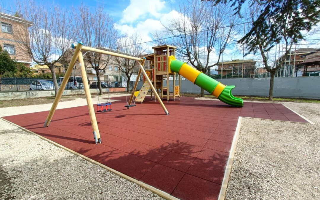 Ciampino, arrivano nuovi giochi nelle aree verdi cittadine