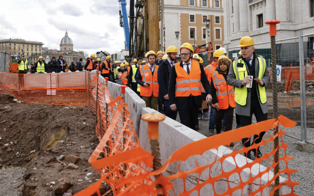Giubileo, sopralluogo di Gualtieri al cantiere di Piazza Pia