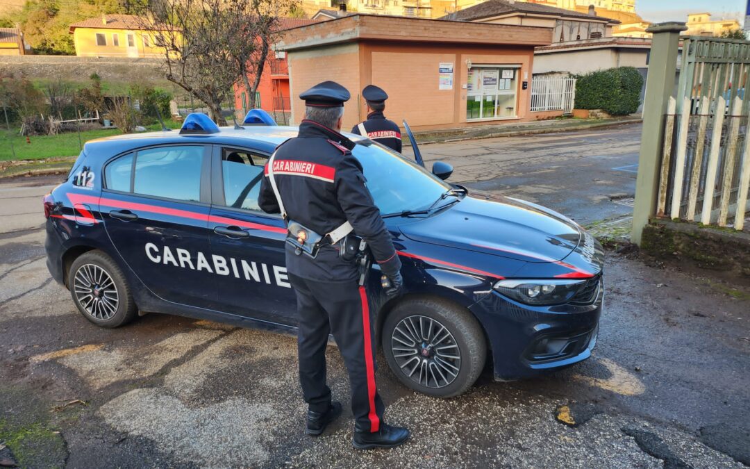 Gli deve dei soldi e lo minaccia di morte, finisce in carcere un 47enne