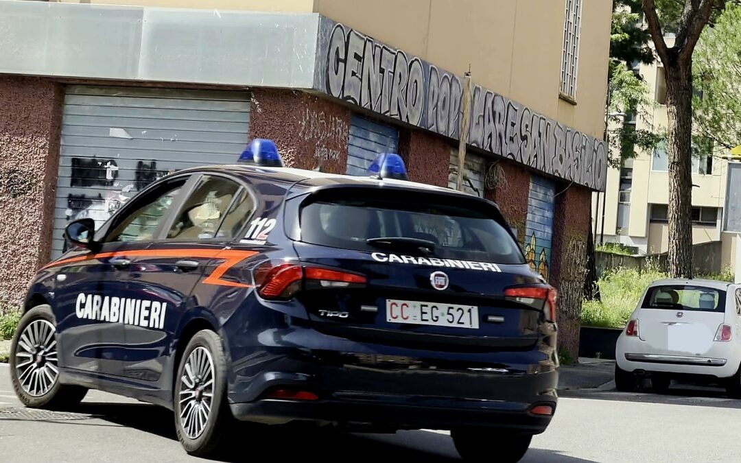 Le vittime di rapina lo riconoscono dalle foto segnaletiche, arrestato 32enne romano