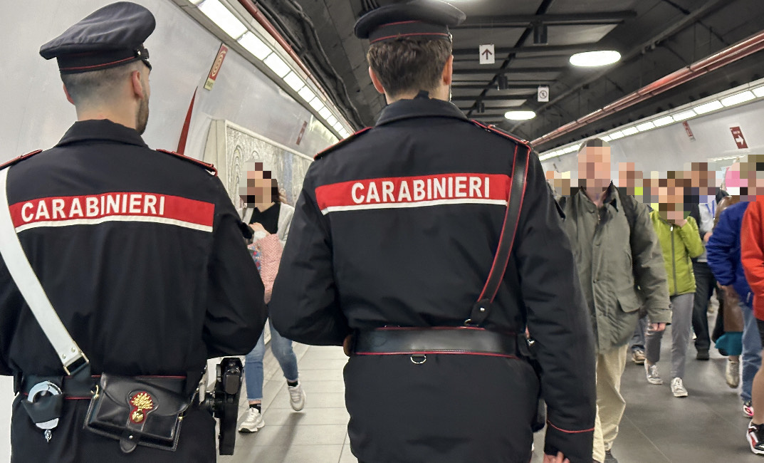 Boom di arresti in centro, 12 persone finiscono in manette per furti e borseggi
