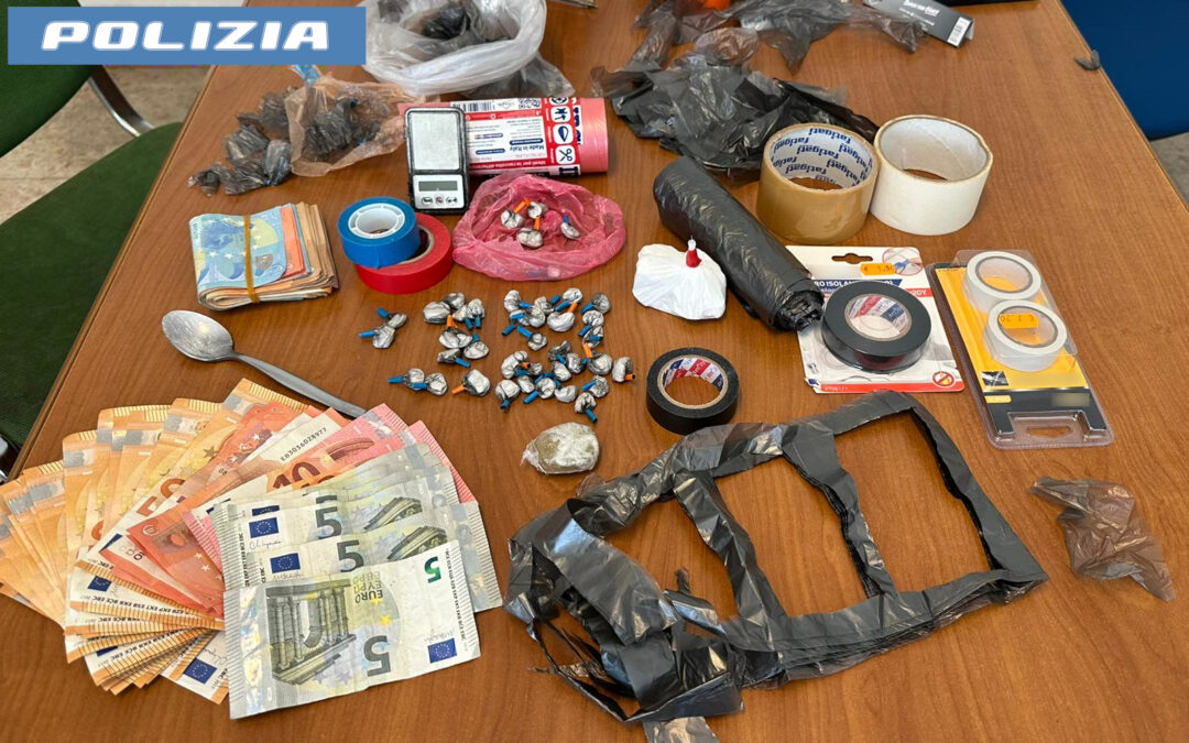 Blitz della Polizia in diversi quartieri: 7 arresti per spaccio e detenzione di fucili soft-air