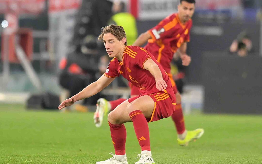 Roma, lezione di storia al Liceo sportivo di Trigoria. Presente anche l’ex alunno Bove