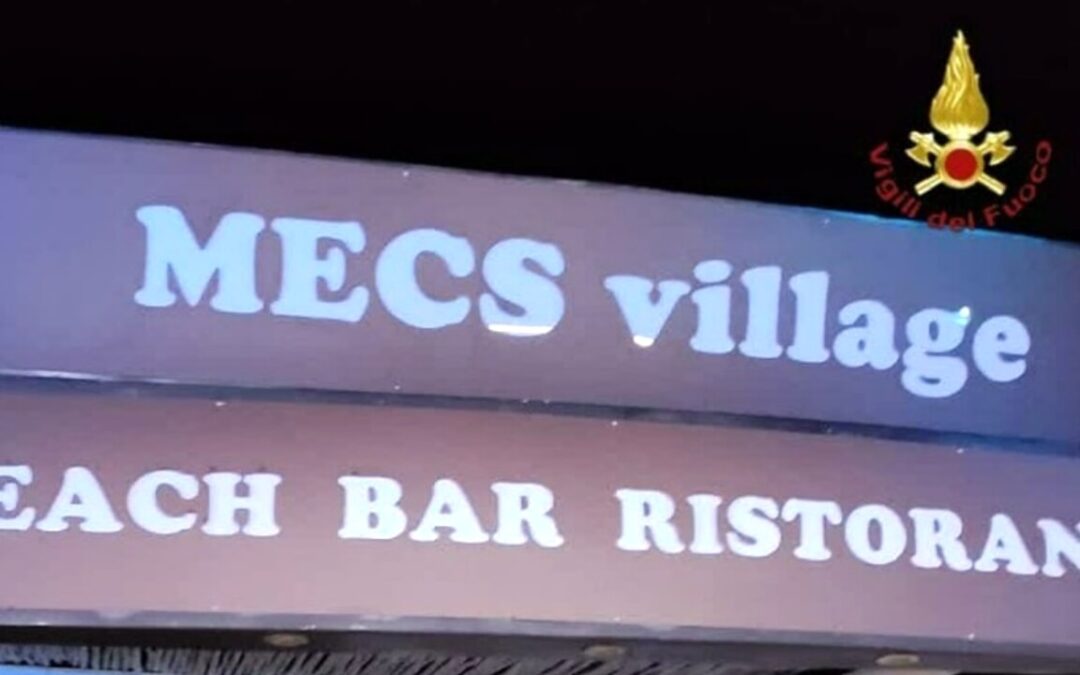Incendio Mecs Village a Capocotta. Gualtieri: “Lo avremmo messo a bando, serve legalità”