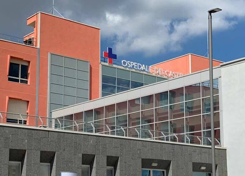 Incinta di cinque mesi va al pronto soccorso con forti dolori, dimessa torna a casa e perde il bambino
