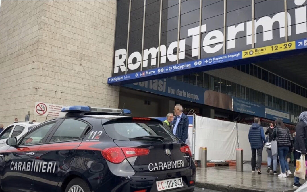 Controlli dei Carabinieri a Termini: due persone arrestate per furto e spaccio
