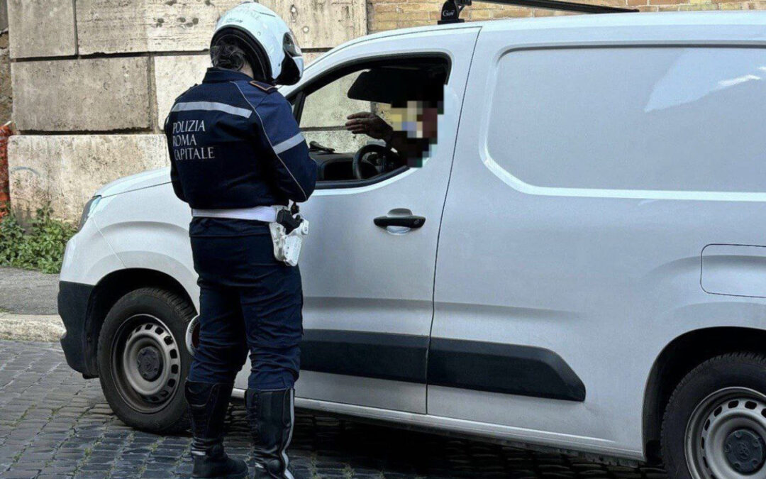 Automobilisti tentano di eludere i varchi, sanzionati dalla Polizia Locale