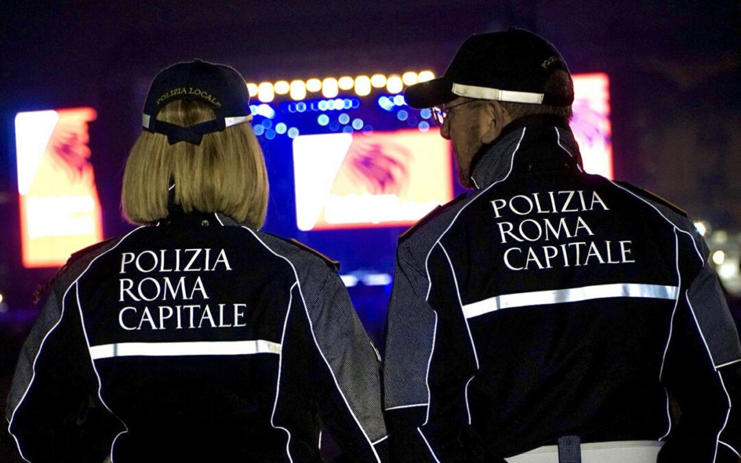 Via Flaminia, pattuglie della Polizia Locale interrompono evento abusivo con oltre 400 persone