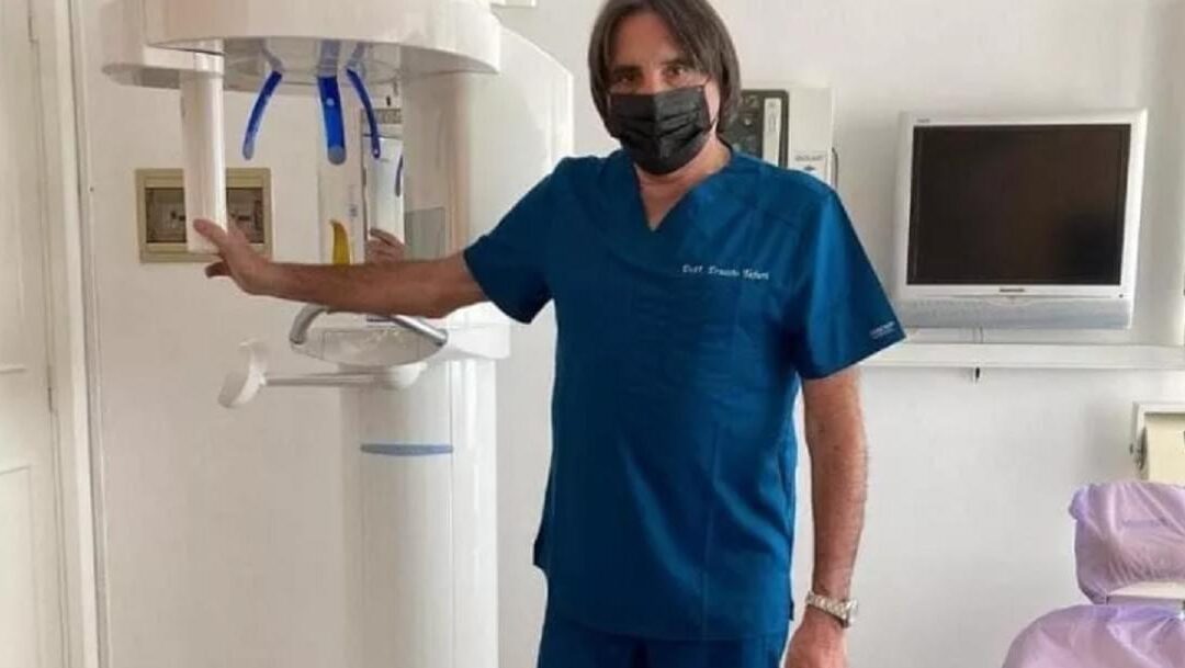 È Ernesto Tafuri, il dentista dei Vip, l’uomo deceduto questa mattina in un incendio