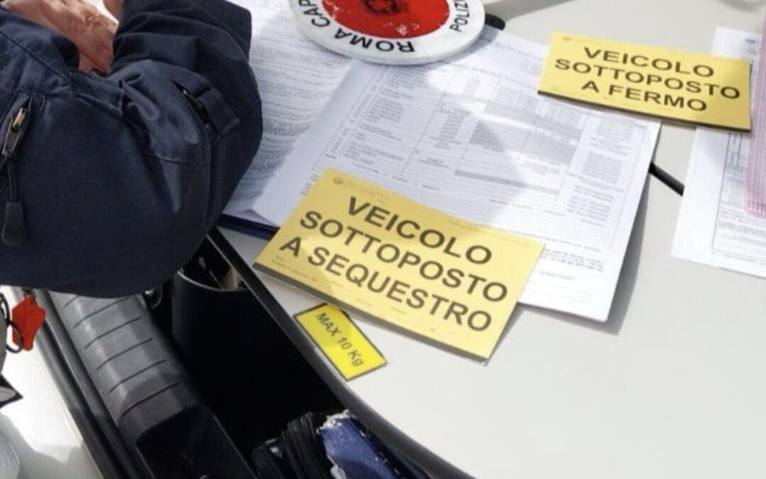 In moto senza patente e assicurazione, multa per 6 mila euro