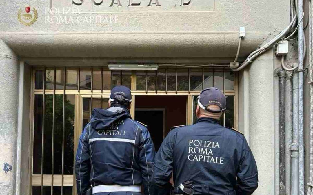 All’alba scatta il censimento di 200 alloggi Ater da parte della Polizia Locale