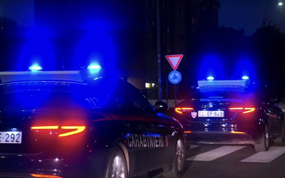 Fermati dai Carabinieri vengono trovati in possesso di droga, arrestati tre uomini