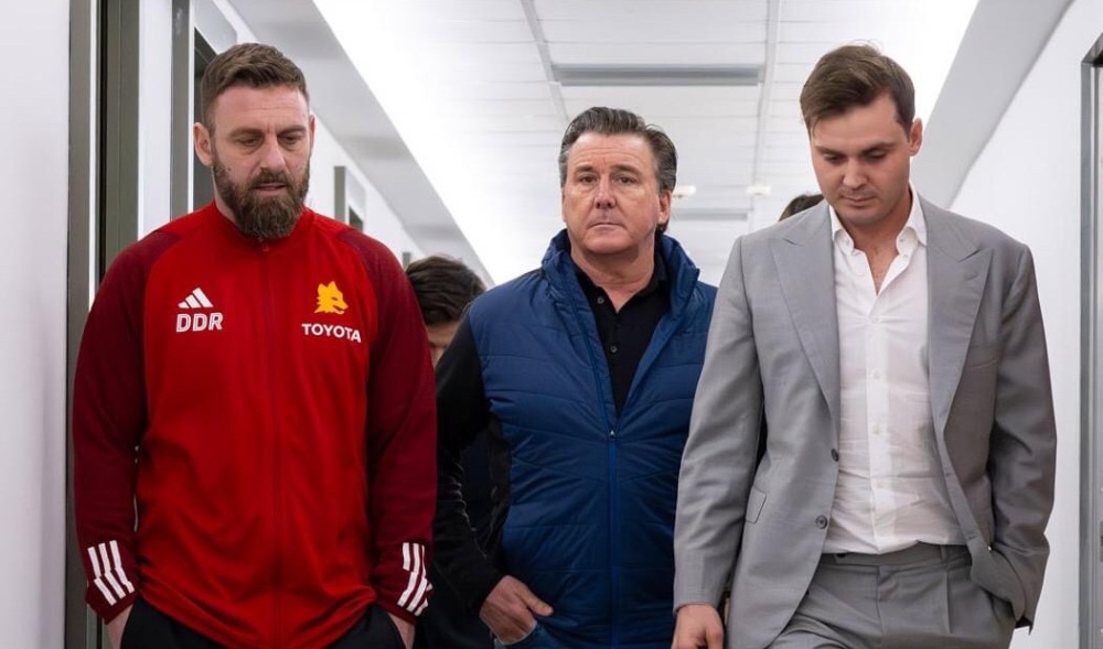 Roma, rinnovato il contratto a De Rossi. I Friedkin: “Ha continuato il racconto della sua storia giallorossa”
