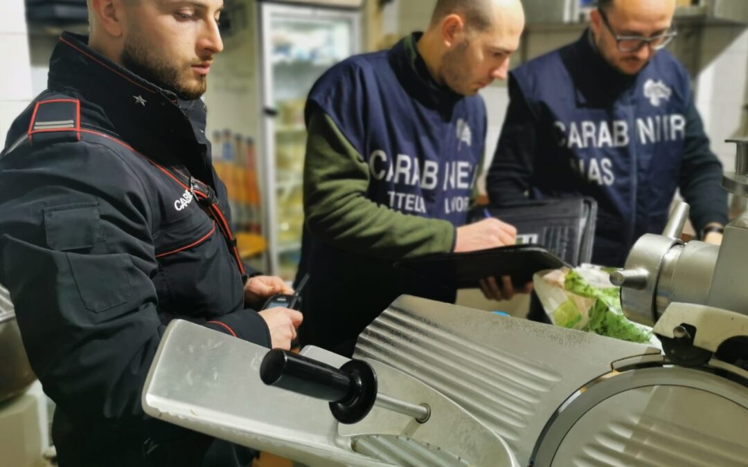 Controlli dei Carabinieri a San Paolo, una persona denunciata e sanzionati due negozi di alimentari