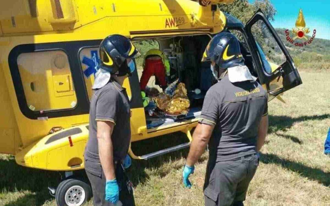Anziano cade dalla scala mentre pota un albero, trasportato al Policlinico Gemelli con l’elisoccorso