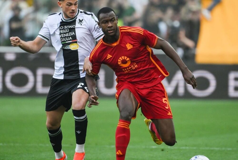 Roma, riposo assoluto per Evan N’Dicka e tempi lunghi per il pieno recupero