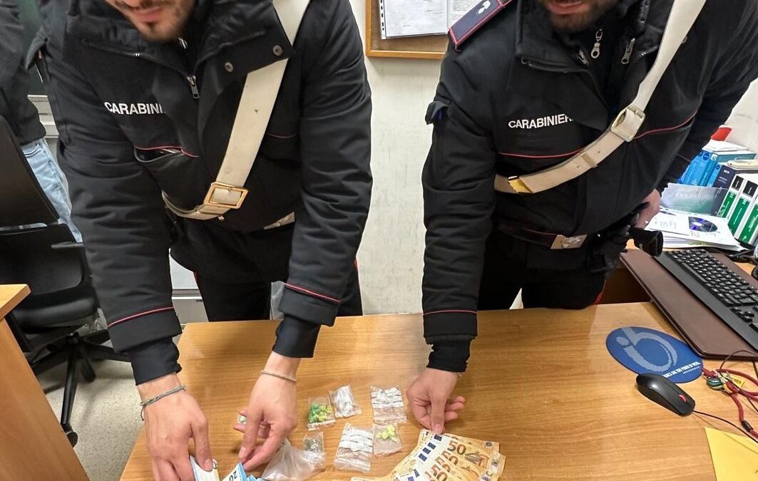 Litorale Romano, controlli dei Carabinieri nel fine settimana. 2 arresti e 8 denunce per spaccio