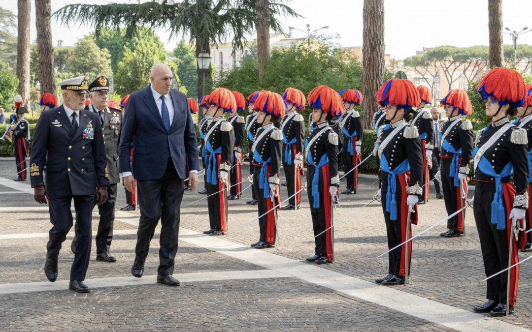 Lectio Magistralis del Ministro della Difesa Crosetto presso la Scuola Ufficiali Carabinieri