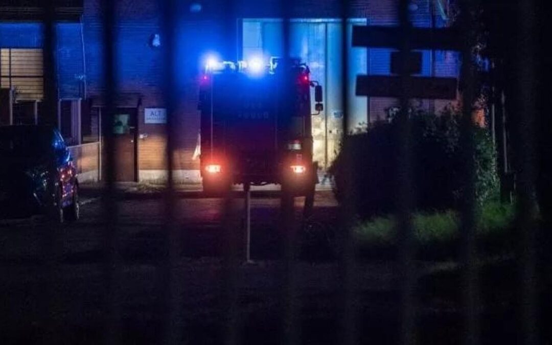 Nella notte incendiate alcune celle nel carcere minorile di Casal del Marmo. Feriti due poliziotti