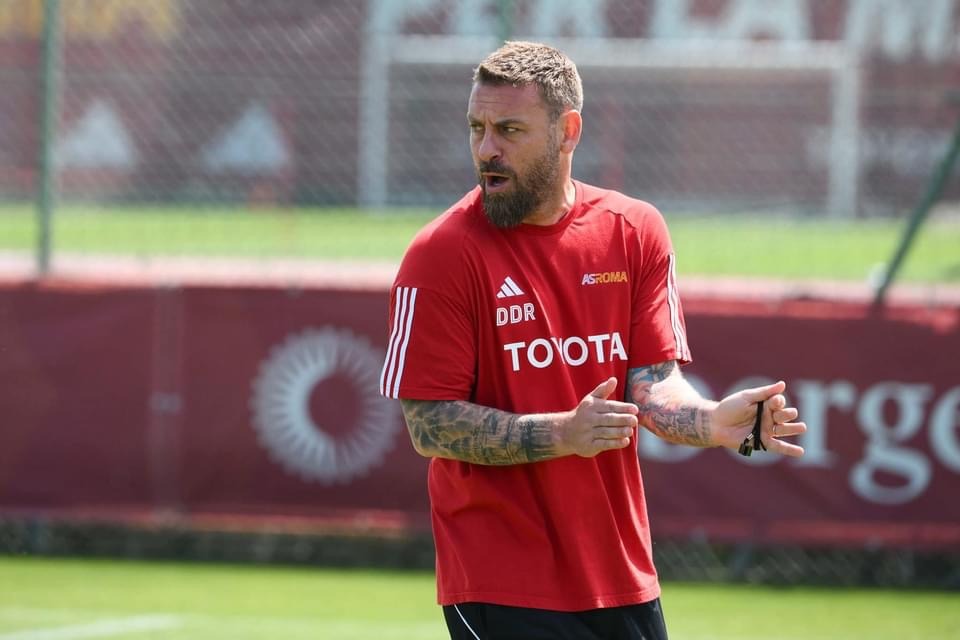 Roma, contro il Genoa imperativo vincere. Ecco le probabili formazioni