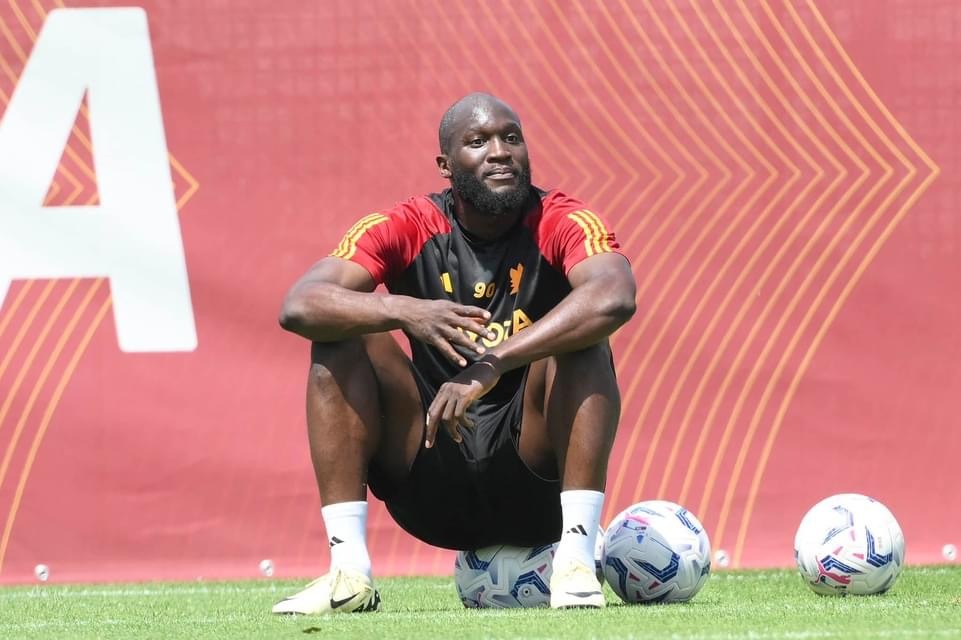 Roma, Romelu Lukaku verso l’addio: tra le possibili destinazioni Napoli e Madrid