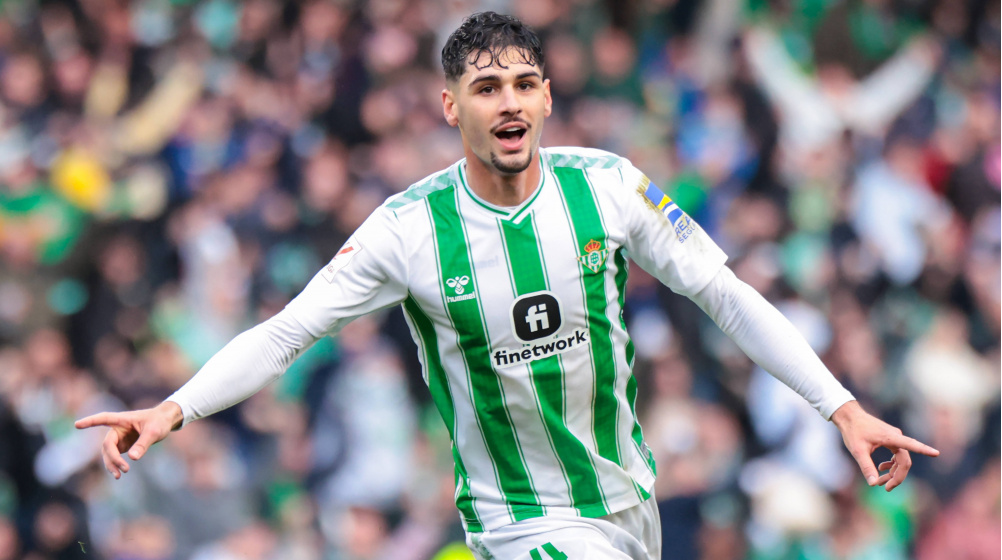 Mercato Roma, tentazione Cardoso per rinforzare il centrocampo