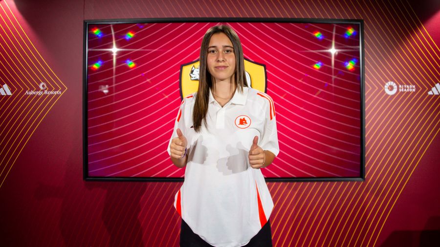 Roma Women, il papà di Giulia Dragoni attacca Rossettini: “Perché non gioca? Sei un c…”