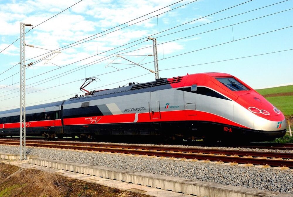 Alta velocità Roma-Firenze, cadavere sui binari: ritardi fino a 120 minuti e disagi per i passeggeri