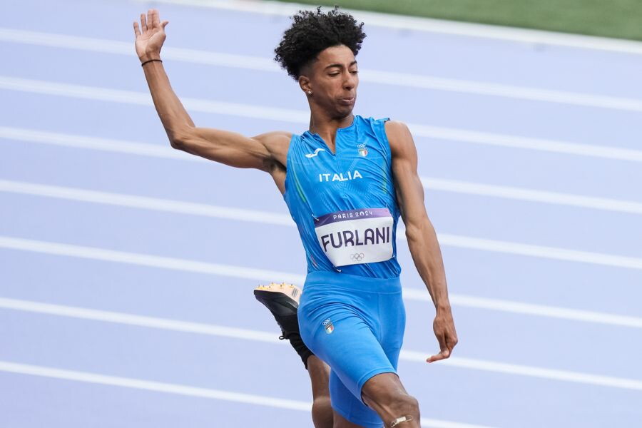 Parigi 2024, Mattia Furlani conquista il bronzo nel salto in lungo (8,34)