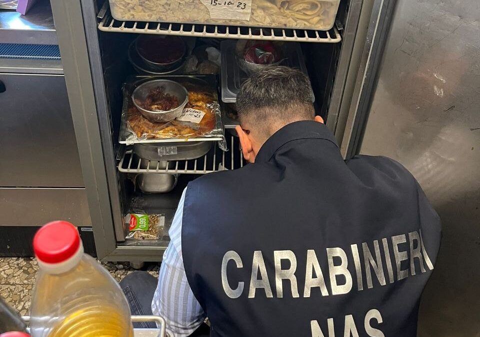 Anzio, i Nas dei Carabinieri multano per 11.000 una pasticceria per carenze igienico sanitarie