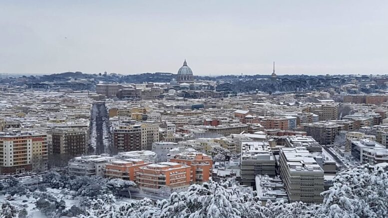 Rischio neve e ghiaccio a Roma, il sindaco Gualtieri firma l’ordinanza in caso di emergenza