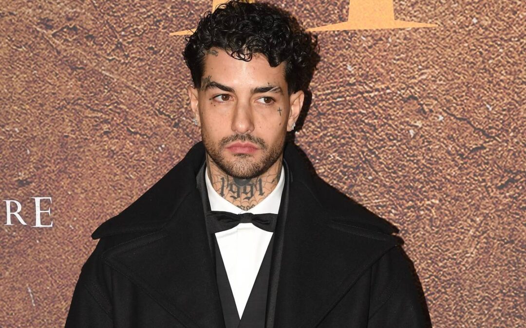 Tony Effe, il manager: “L’esclusione dal concerto al Circo Massimo compromette la sua immagine”