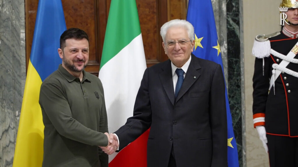 Mattarella a Zelensky: “Confermo pieno e costante sostegno”