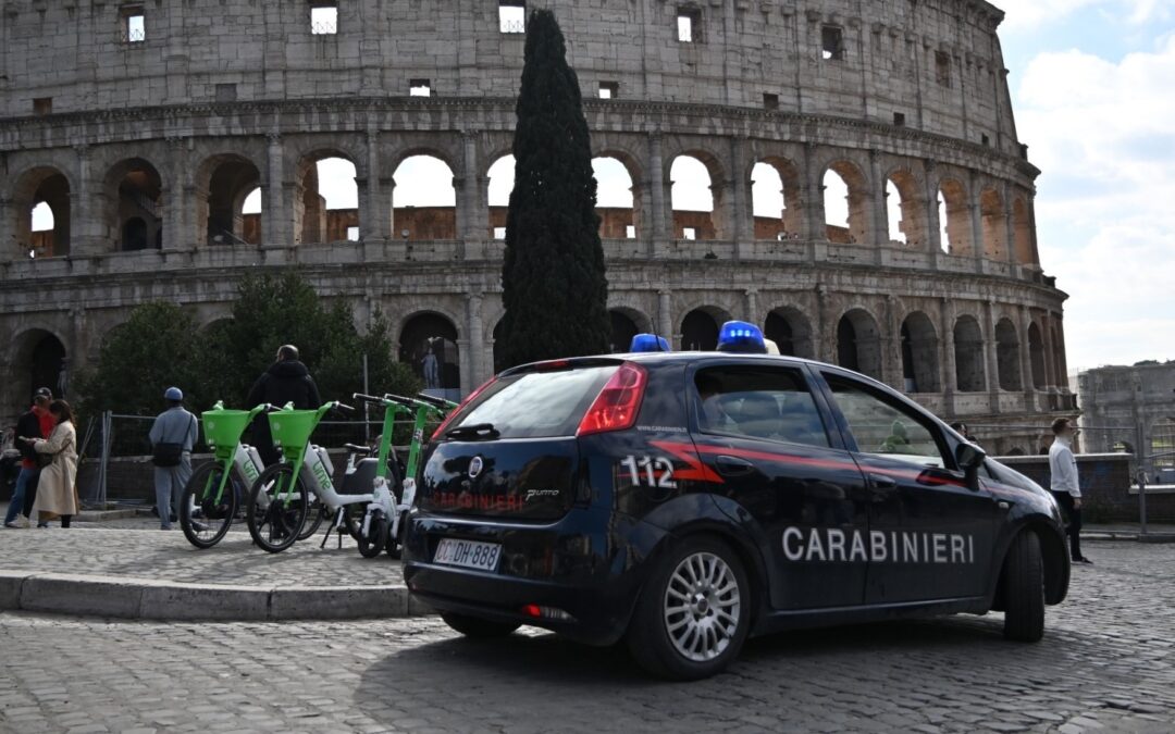Turisti derubati in centro, sui bus e in metropolitana: 21 arresti in poche ore
