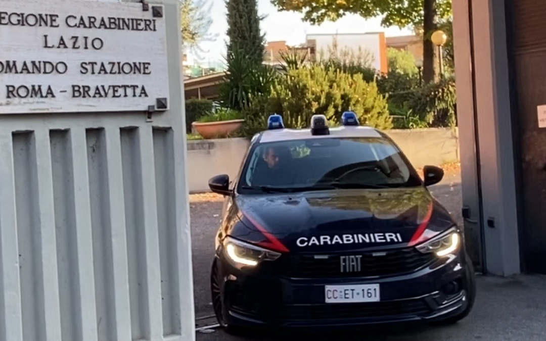 Arrestato tre volte in quattro giorni, 19enne napoletano è accusato di furto aggravato