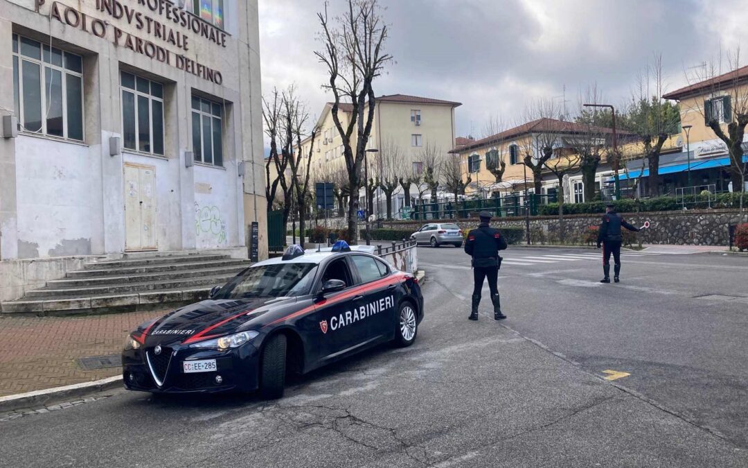 Colleferro: alcol e droga, i controlli dei Carabinieri portano alla denuncia di 2 persone
