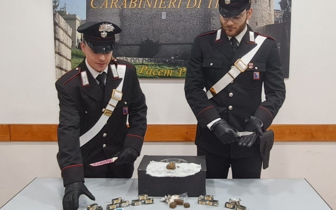 Guidonia, i Carabinieri arrestano 24enne trovato in possesso di 500 grammi di hashish