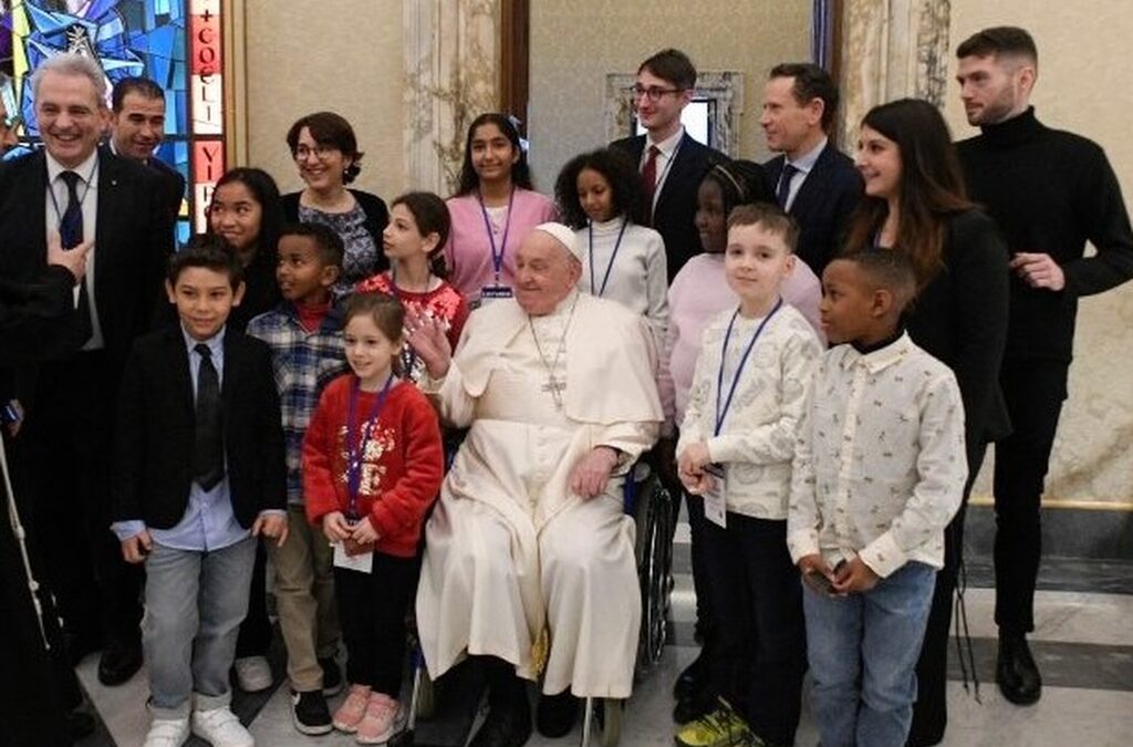 “Amiamoli e proteggiamoli”, Summit Internazionale dei bambini con papa Francesco