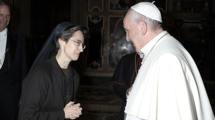 Il Papa nomina suor Raffaella Petrini, presidente del Governatorato. E’ la prima donna