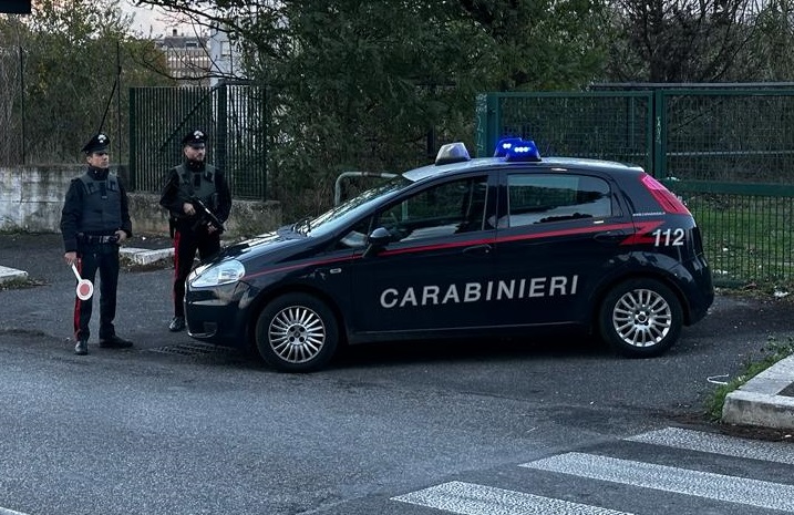 Controlli Carabinieri, due persone denunciate e multe per attività commerciali irregolari