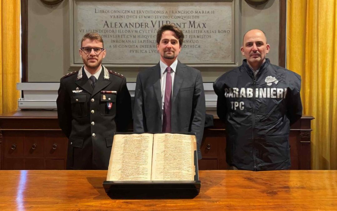 Recuperato manoscritto del XVII secolo rubato dall’archivio di Stato, era in vendita online