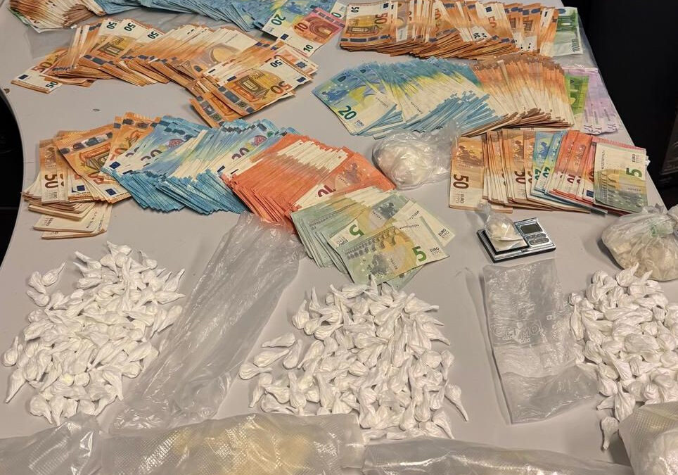 Percepiva la disoccupazione, ma ‘arrotondava’ spacciando droga. Polizia arresta 35enne