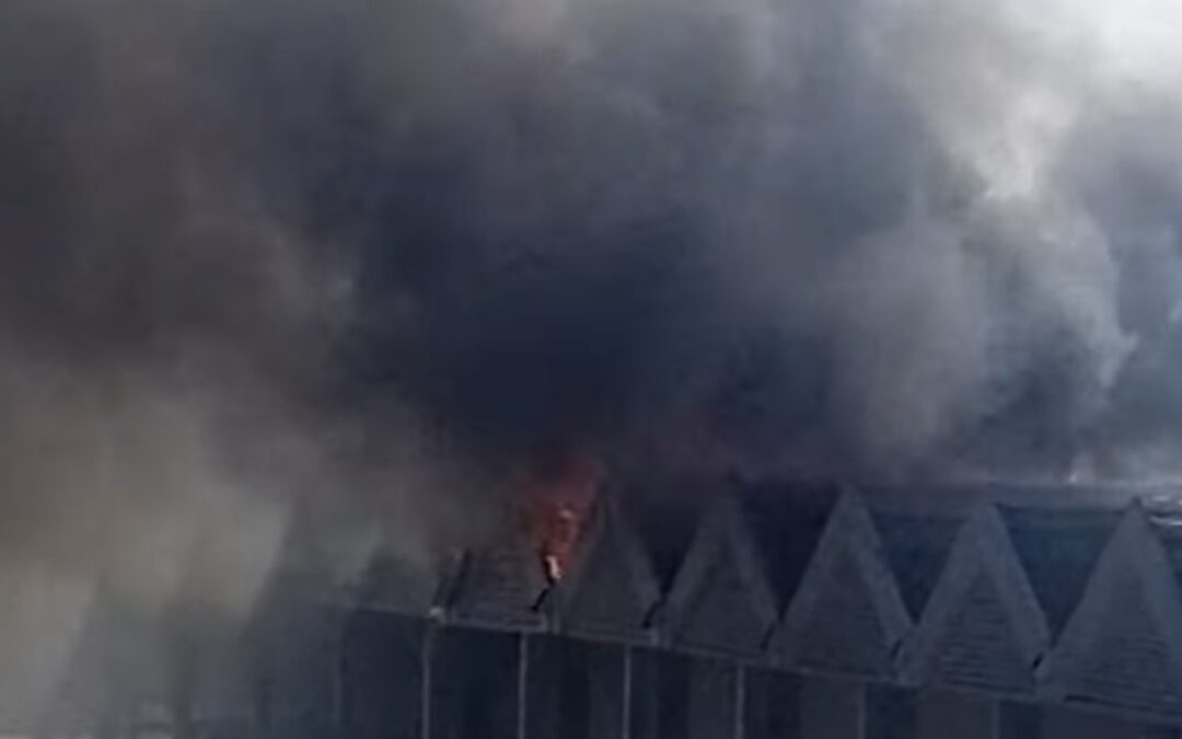 Ostia, dopo l’incendio a Le Dune brucia anche lo stabilimento Belsito