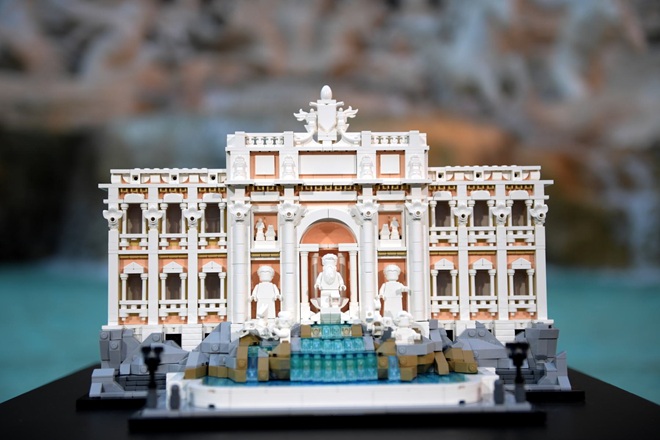 Lego celebra Fontana di Trevi con un set da collezione
